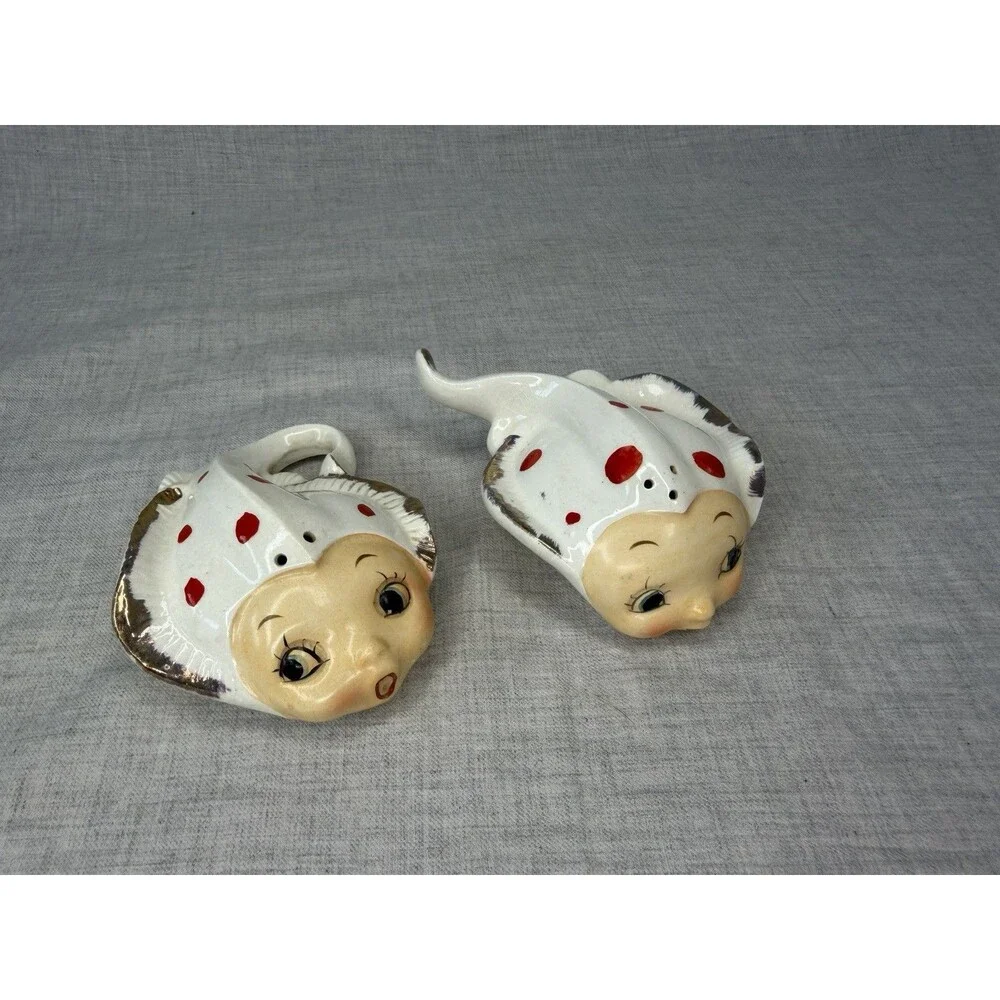 Anthropomorphic Anthro Stingray Red Polka Dot Salt Pepper Shakers 1950's